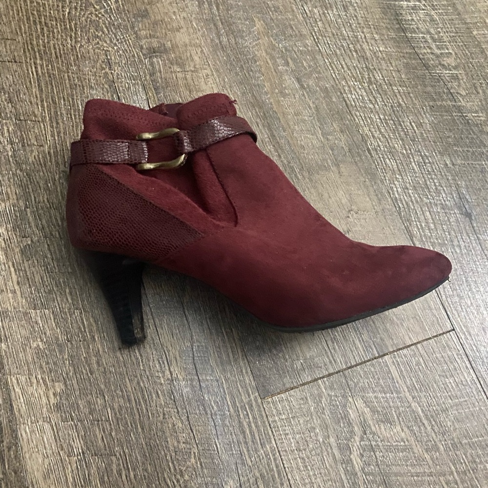 Karen Scott booties with 3 in heel! women’s 8